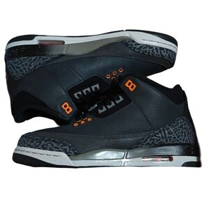 Air Jordan 3 Retro Sneakers Size 7Y